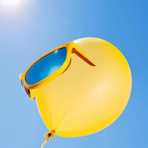 Yellow balloon with sunglasses (8)